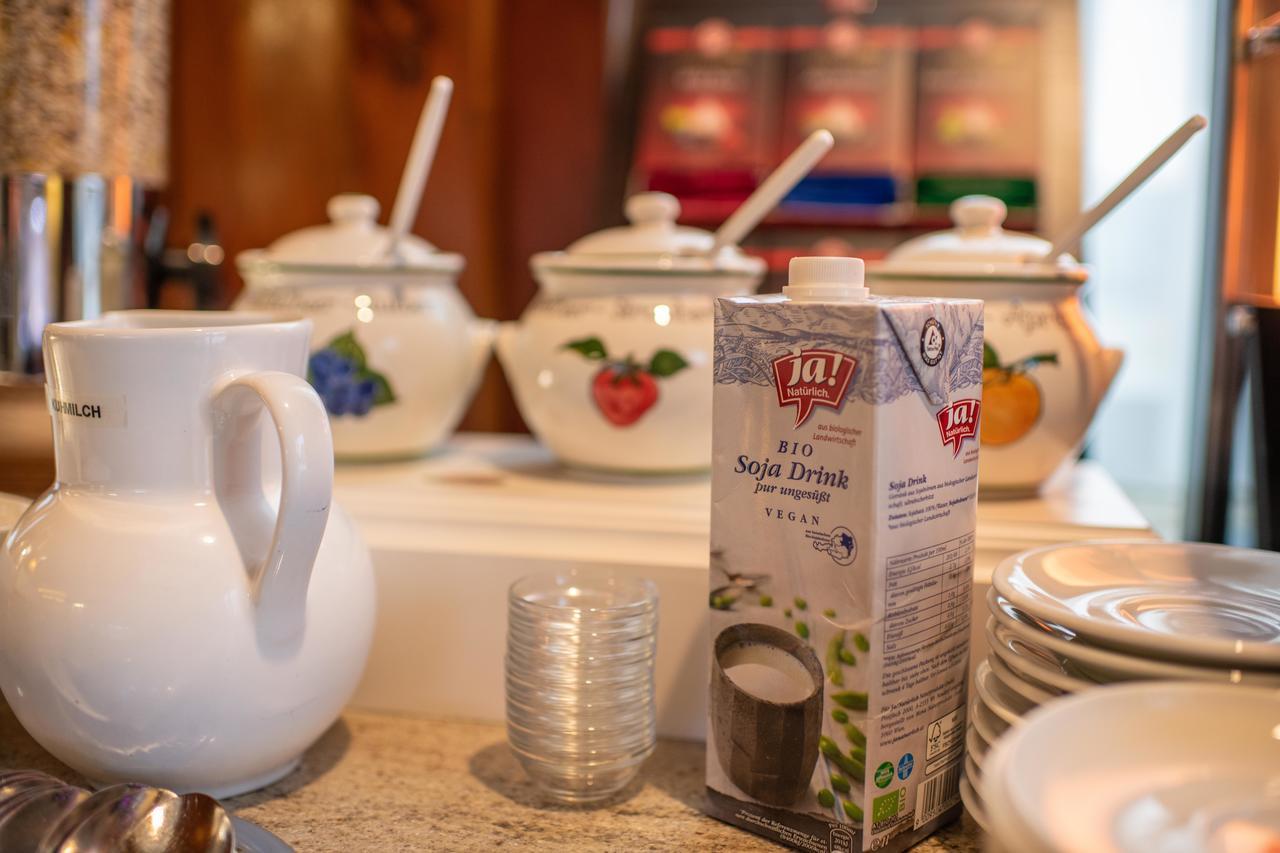 Hotel Restaurant Meyer كالسدورف باي غراتس المظهر الخارجي الصورة