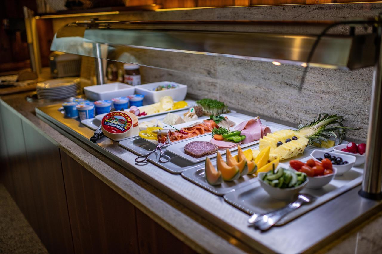 Hotel Restaurant Meyer كالسدورف باي غراتس المظهر الخارجي الصورة