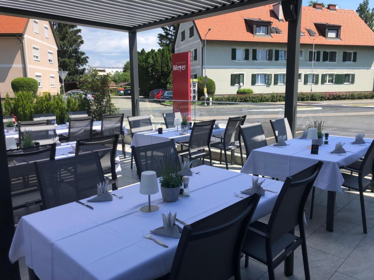 Hotel Restaurant Meyer كالسدورف باي غراتس المظهر الخارجي الصورة